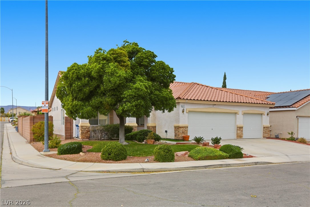 5871 Lost Valley Street Las Vegas NV 89113