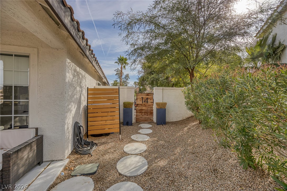14 Spur Cross Circle Henderson NV 89012