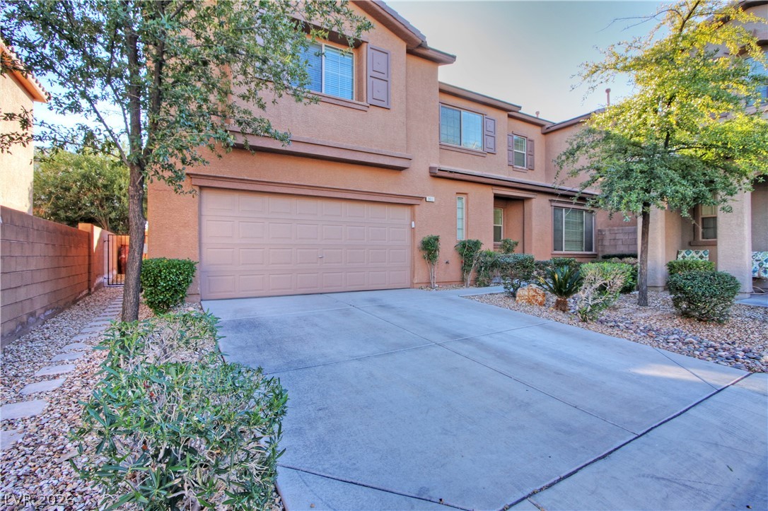 9033 Castledowns Street Las Vegas NV 89148
