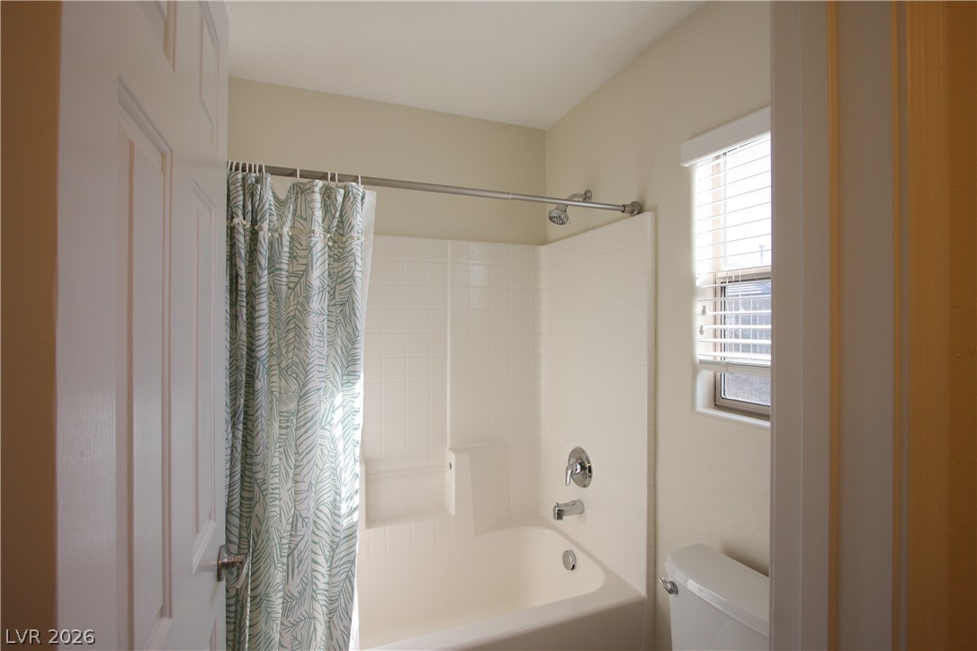 9033 Castledowns Street Las Vegas NV 89148