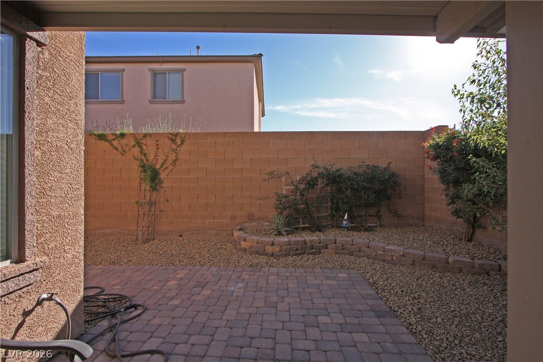 9033 Castledowns Street Las Vegas NV 89148