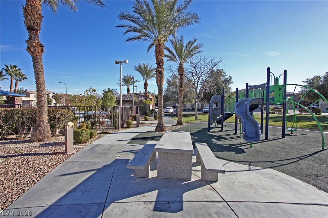 9033 Castledowns Street Las Vegas NV 89148