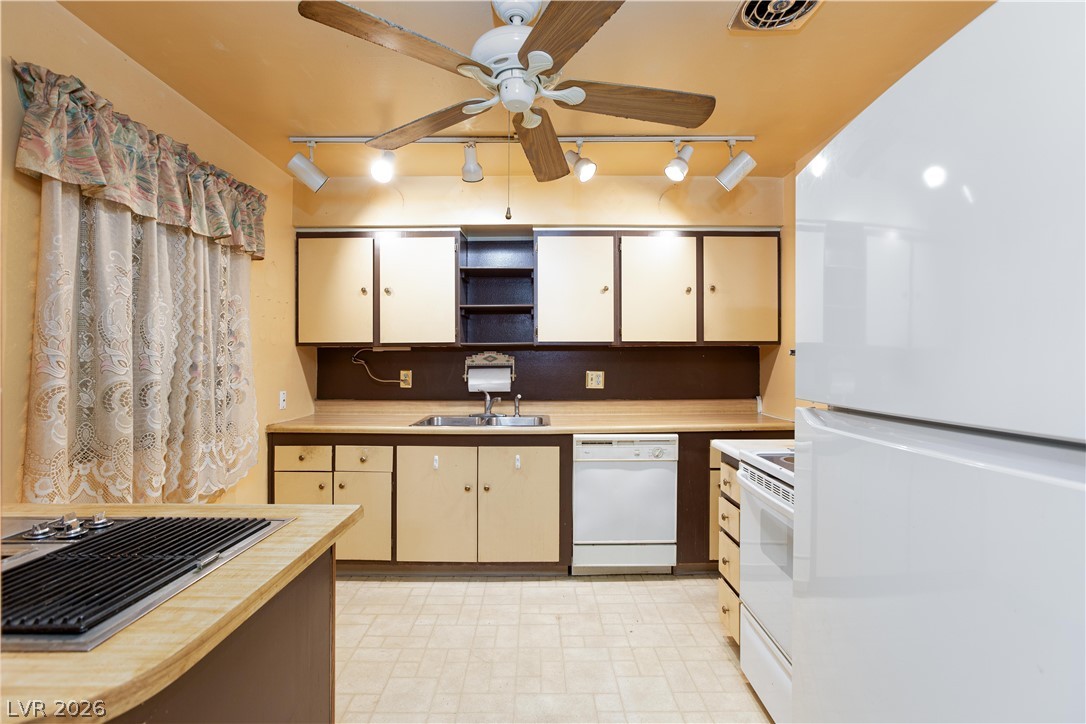 2341 Pariva Street Las Vegas NV 89115