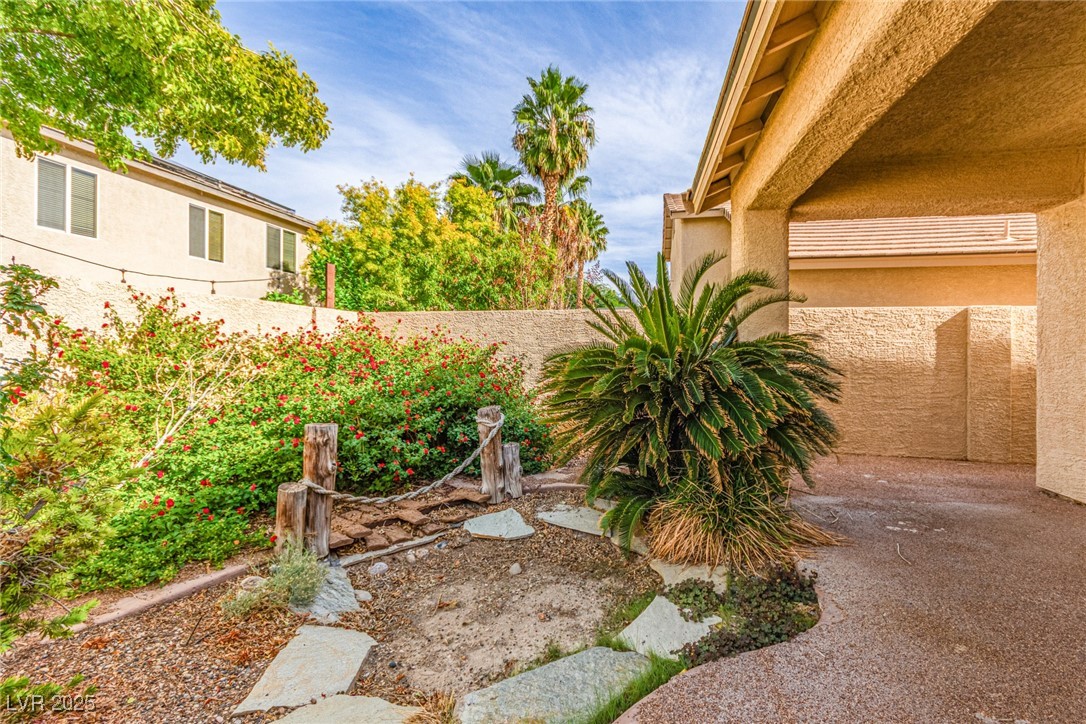 7820 Lonesome Harbor Avenue Las Vegas NV 89131