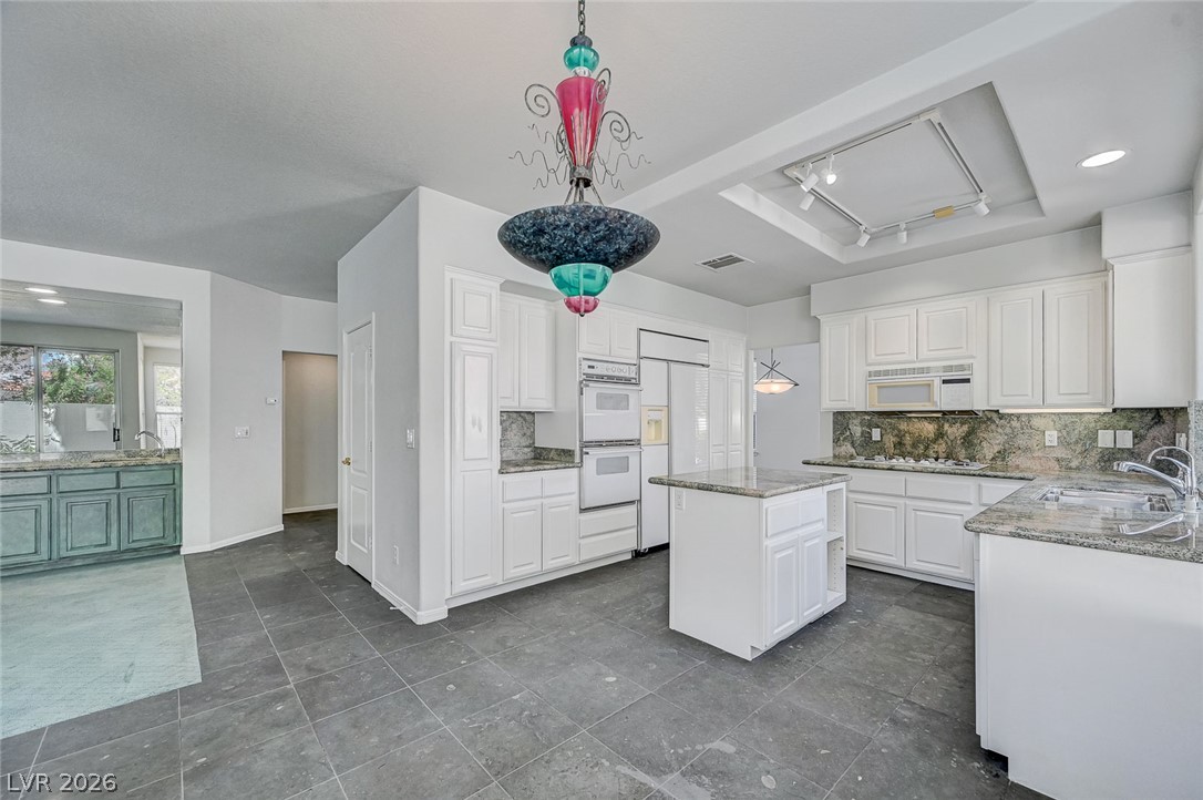 2832 Summer Lake Drive Las Vegas NV 89128