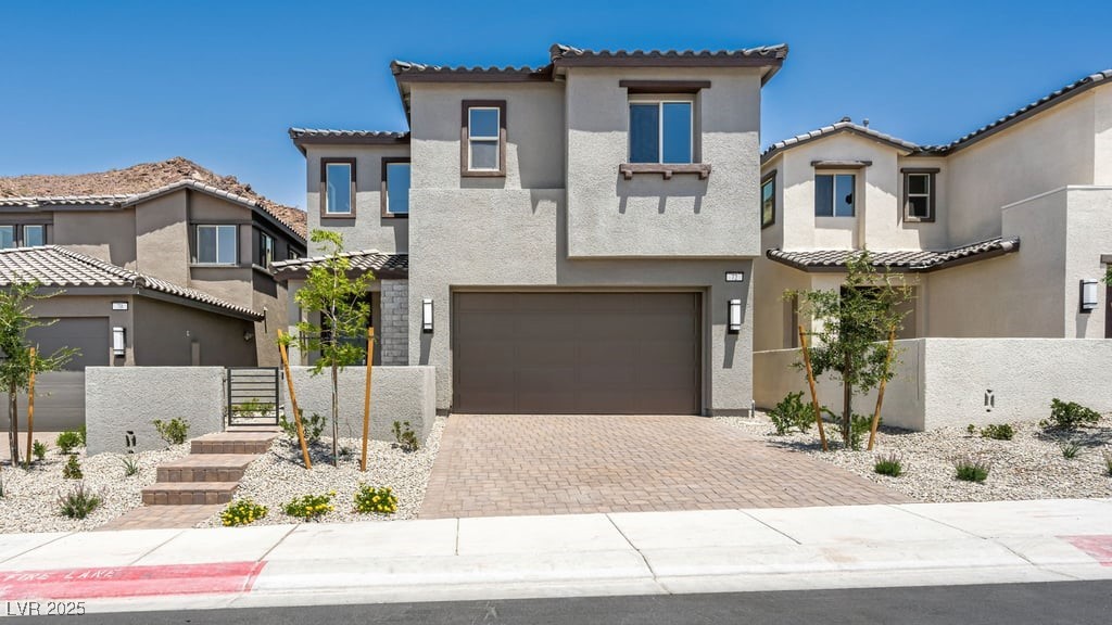72 Via Montoro Henderson NV 89011