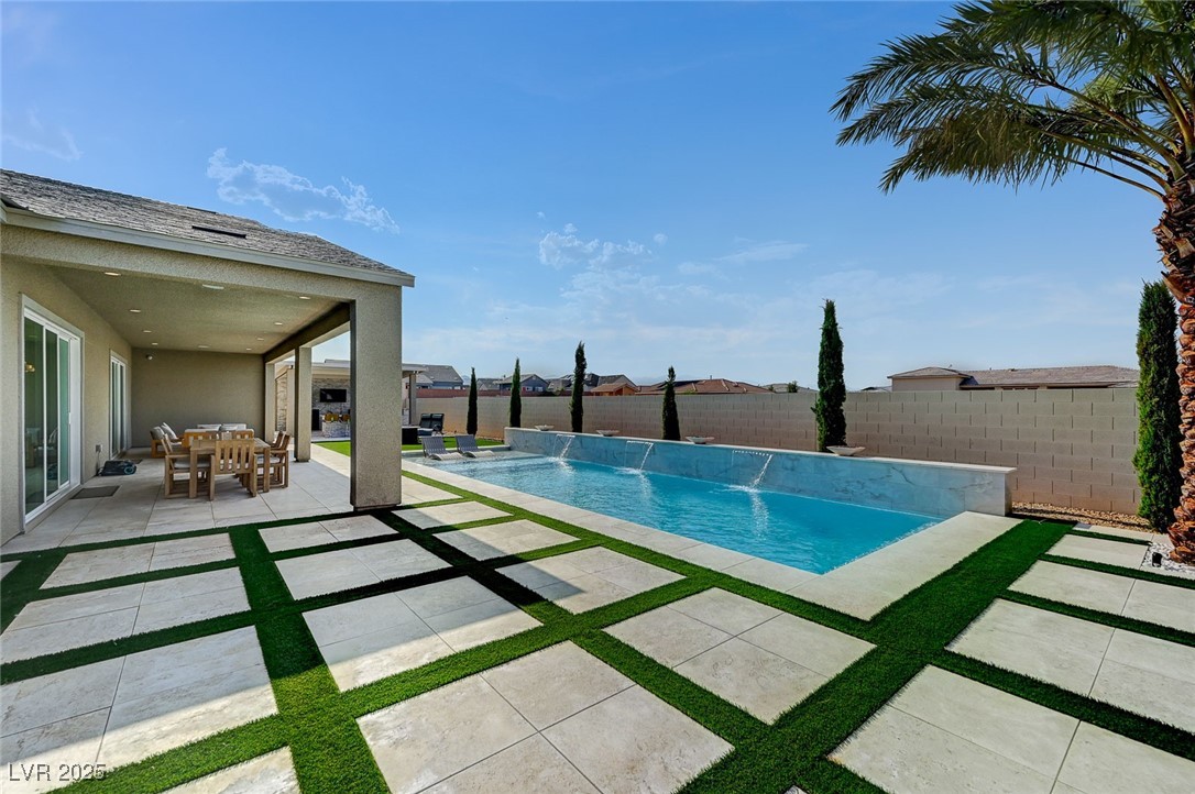7590 Sky Horse Avenue Las Vegas NV 89113
