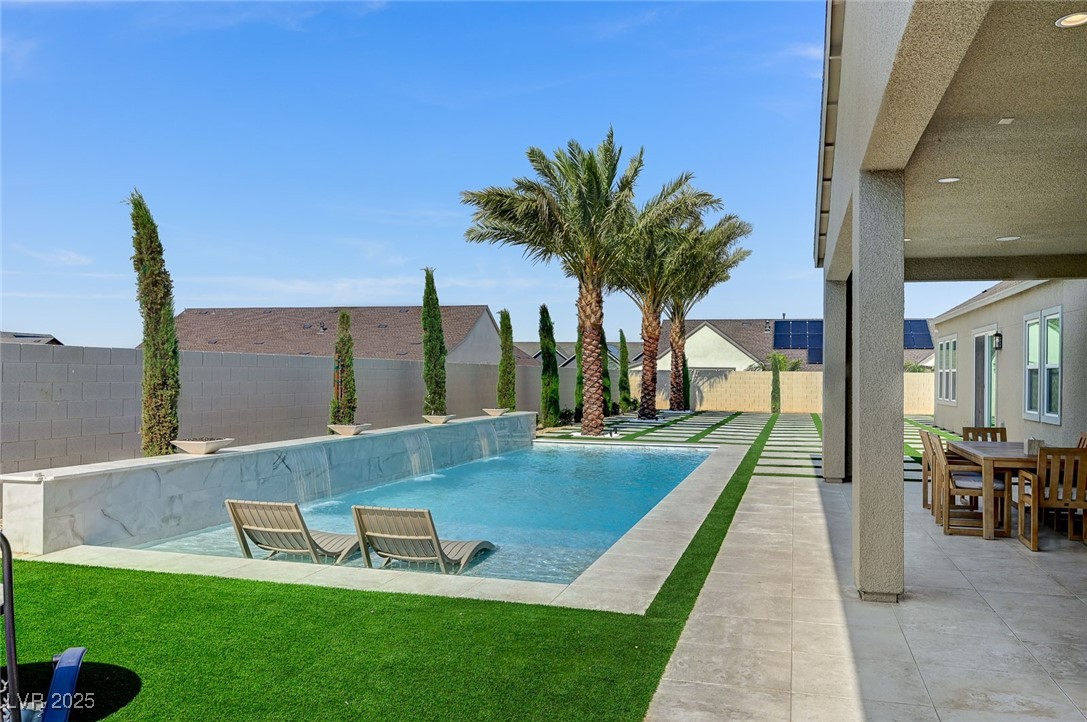 7590 Sky Horse Avenue Las Vegas NV 89113