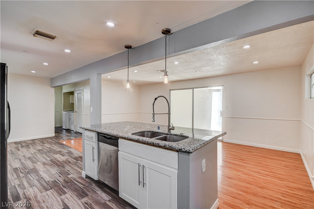 5724 Idle Avenue Las Vegas NV 89107