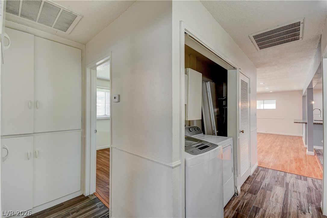 5724 Idle Avenue Las Vegas NV 89107