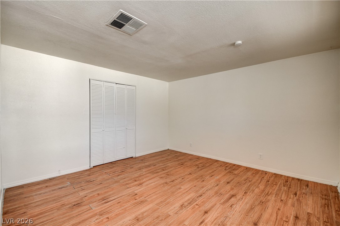 5724 Idle Avenue Las Vegas NV 89107