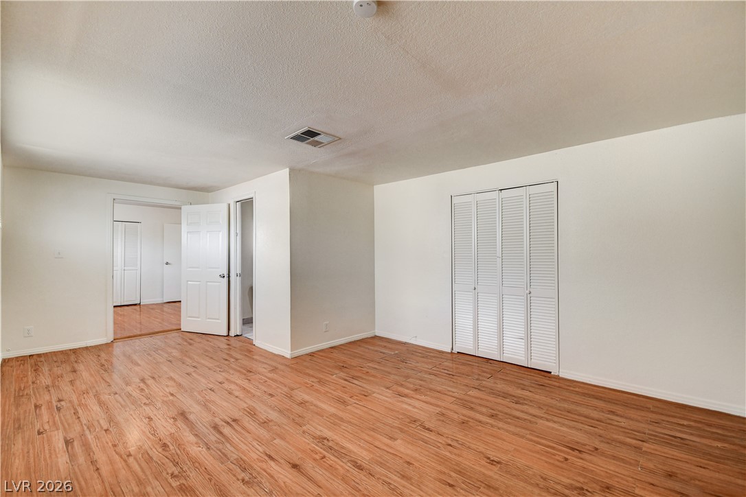 5724 Idle Avenue Las Vegas NV 89107
