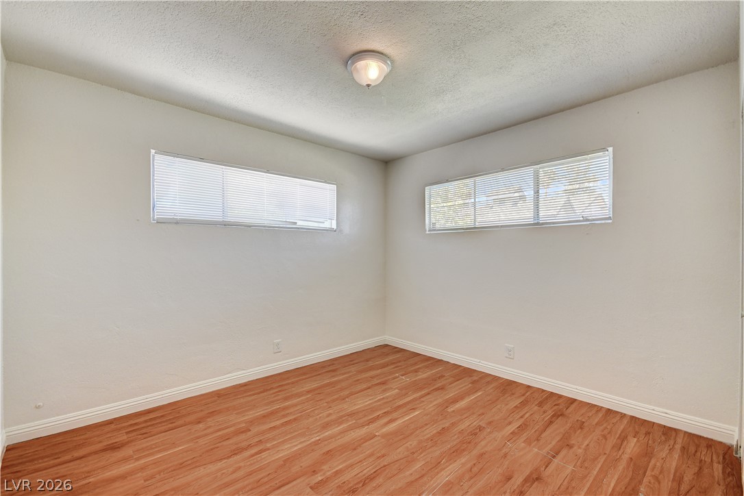 5724 Idle Avenue Las Vegas NV 89107