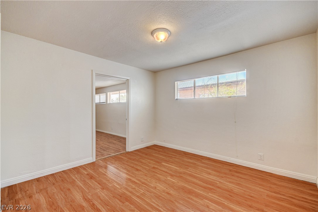 5724 Idle Avenue Las Vegas NV 89107