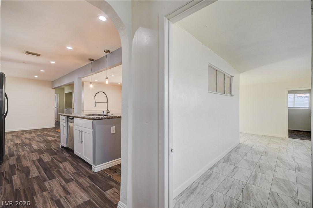 5724 Idle Avenue Las Vegas NV 89107