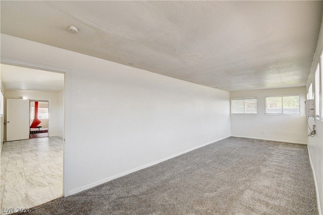 5724 Idle Avenue Las Vegas NV 89107