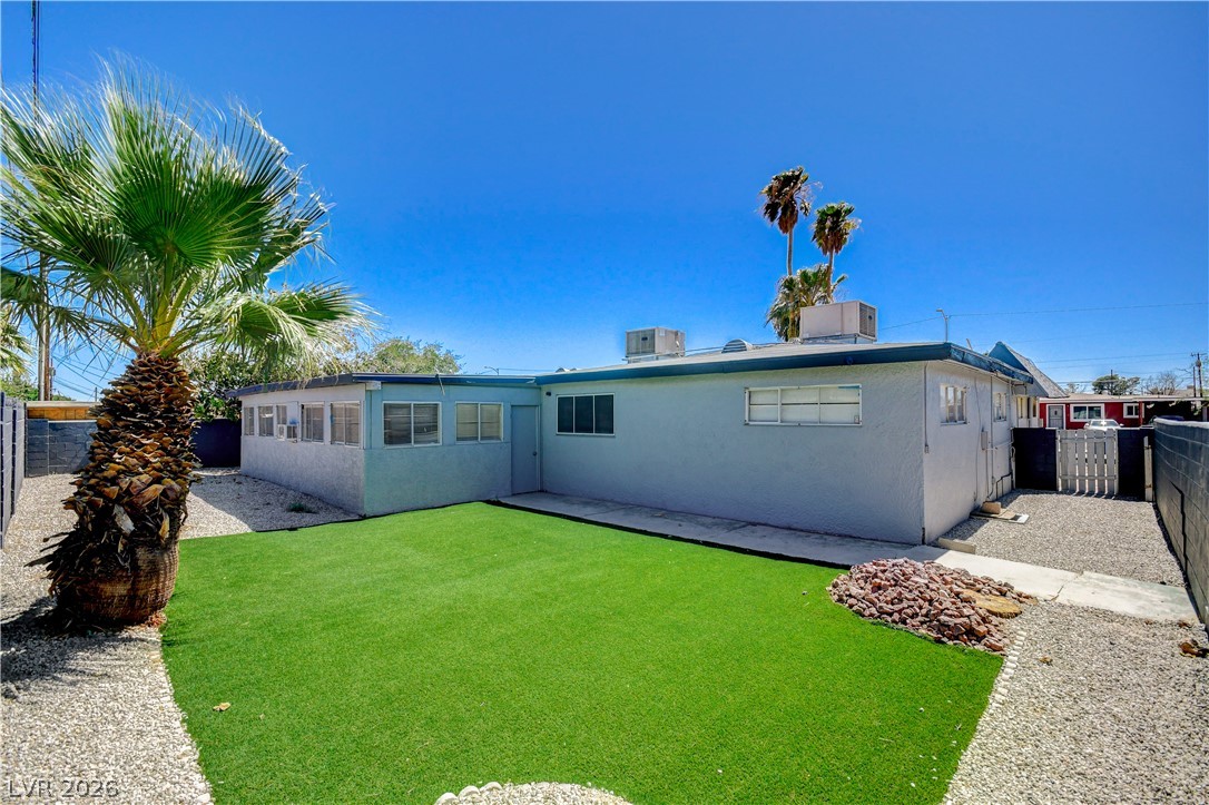 5724 Idle Avenue Las Vegas NV 89107