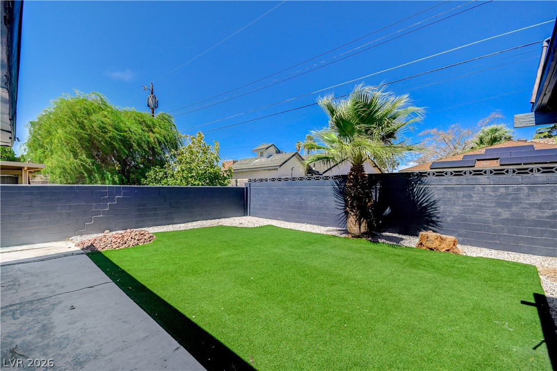 5724 Idle Avenue Las Vegas NV 89107