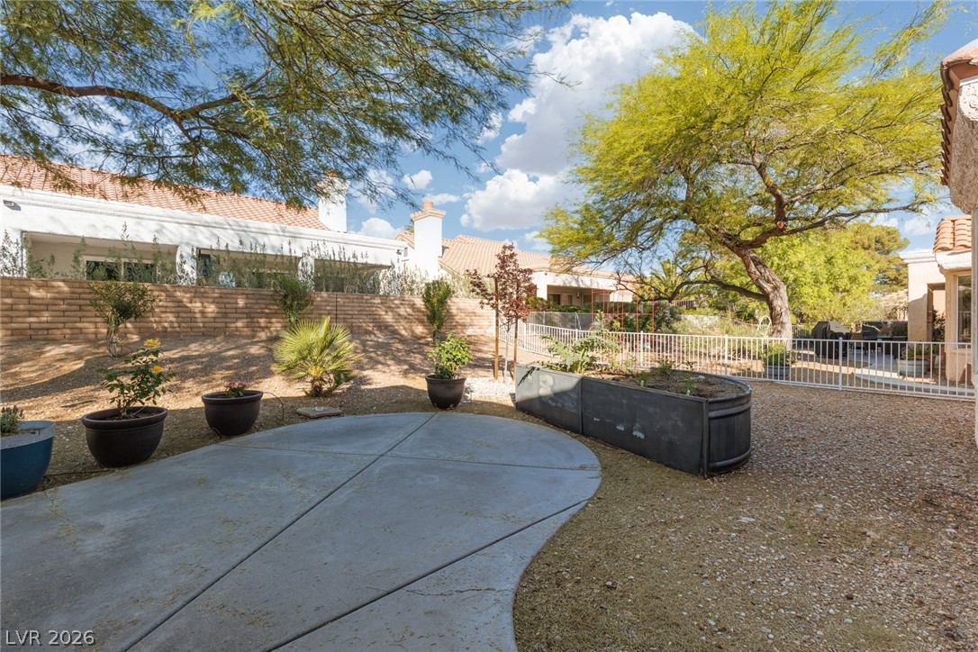 2409 Desert Sands Drive Las Vegas NV 89134