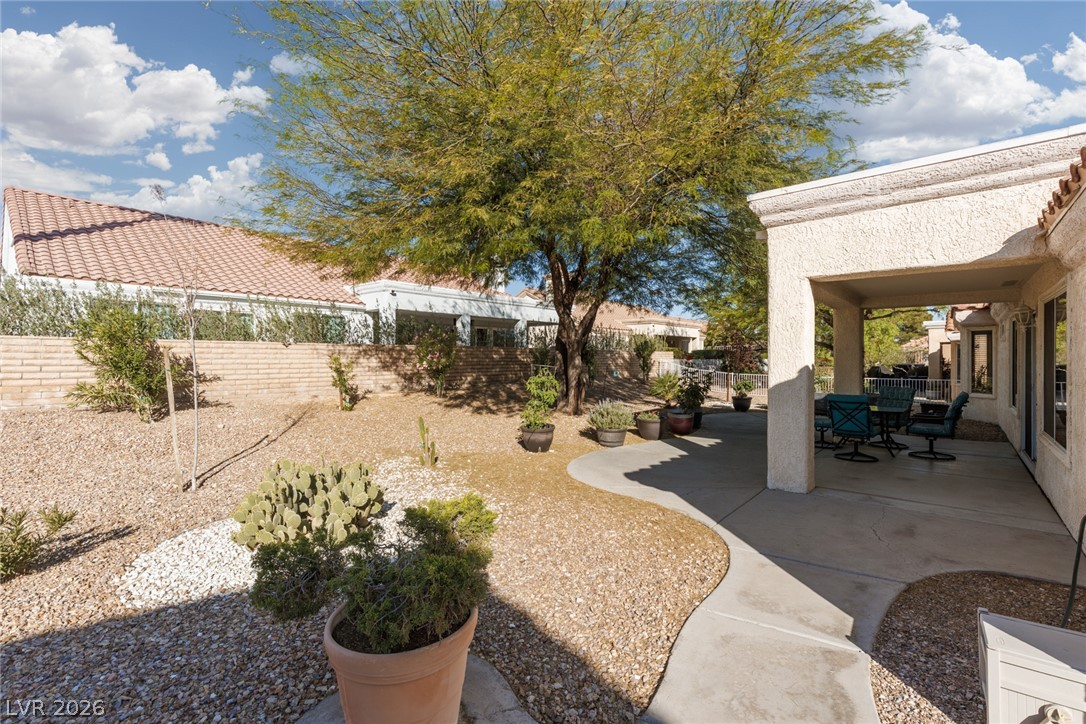 2409 Desert Sands Drive Las Vegas NV 89134