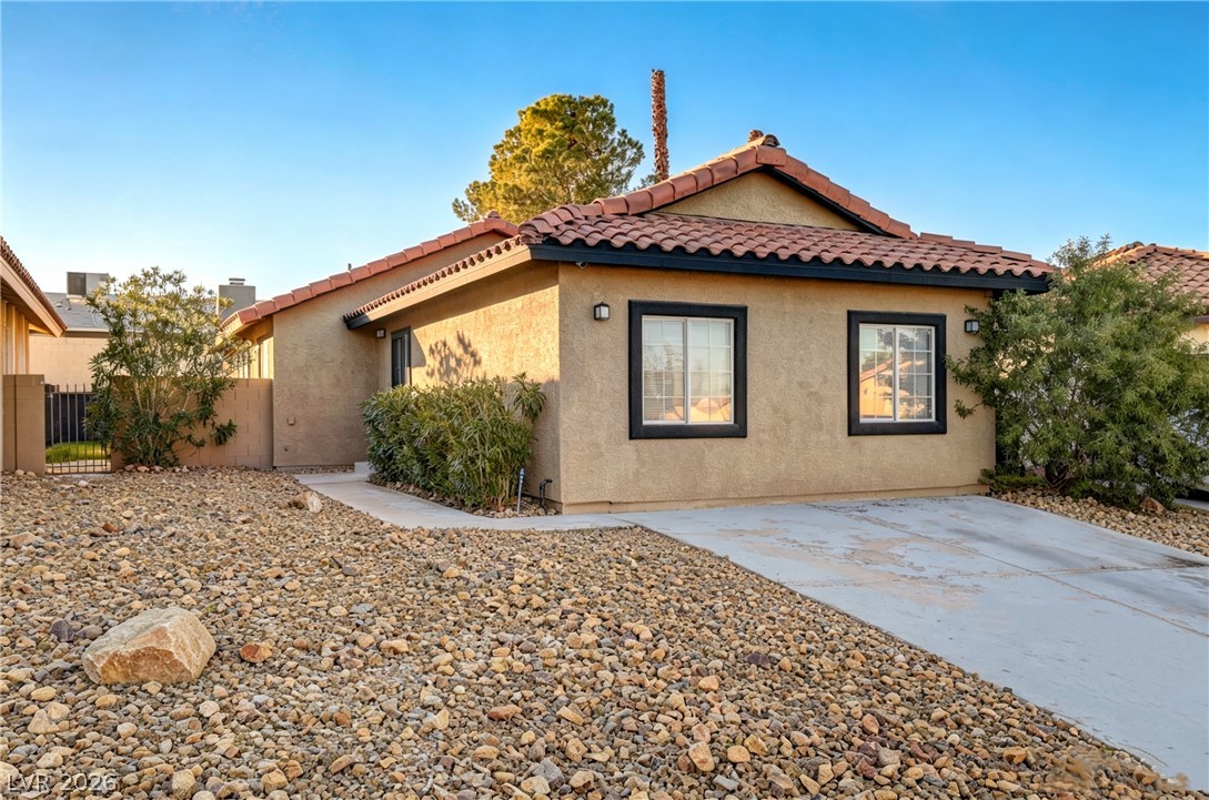 1040 Neil Armstrong Circle Las Vegas NV 89145