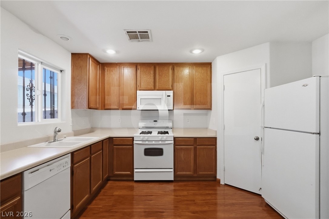 4960 Blue Marlin Avenue Las Vegas NV 89115