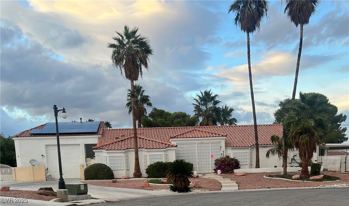 6325 Woodstock Court Las Vegas NV 89118