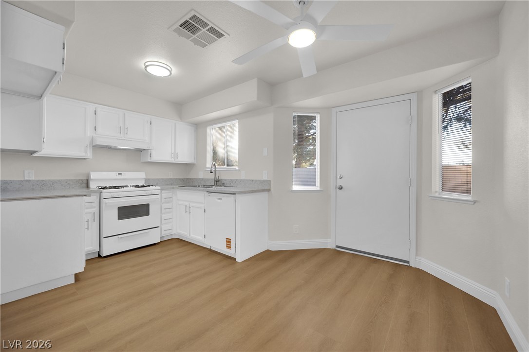 546 Grimsby Avenue Henderson NV 89014
