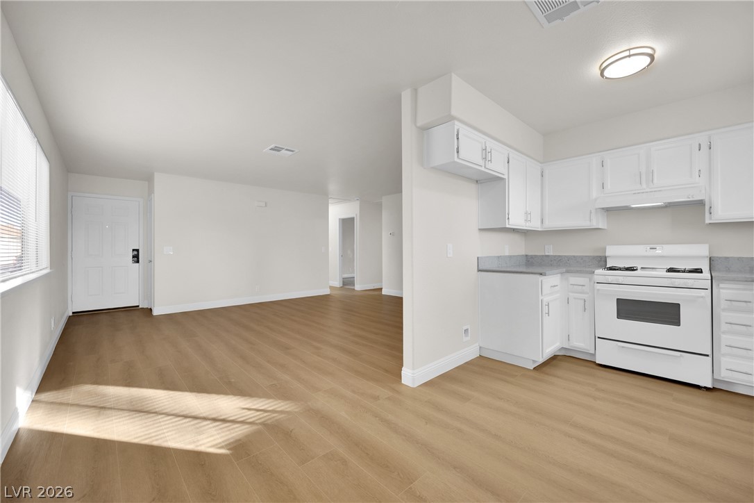 546 Grimsby Avenue Henderson NV 89014