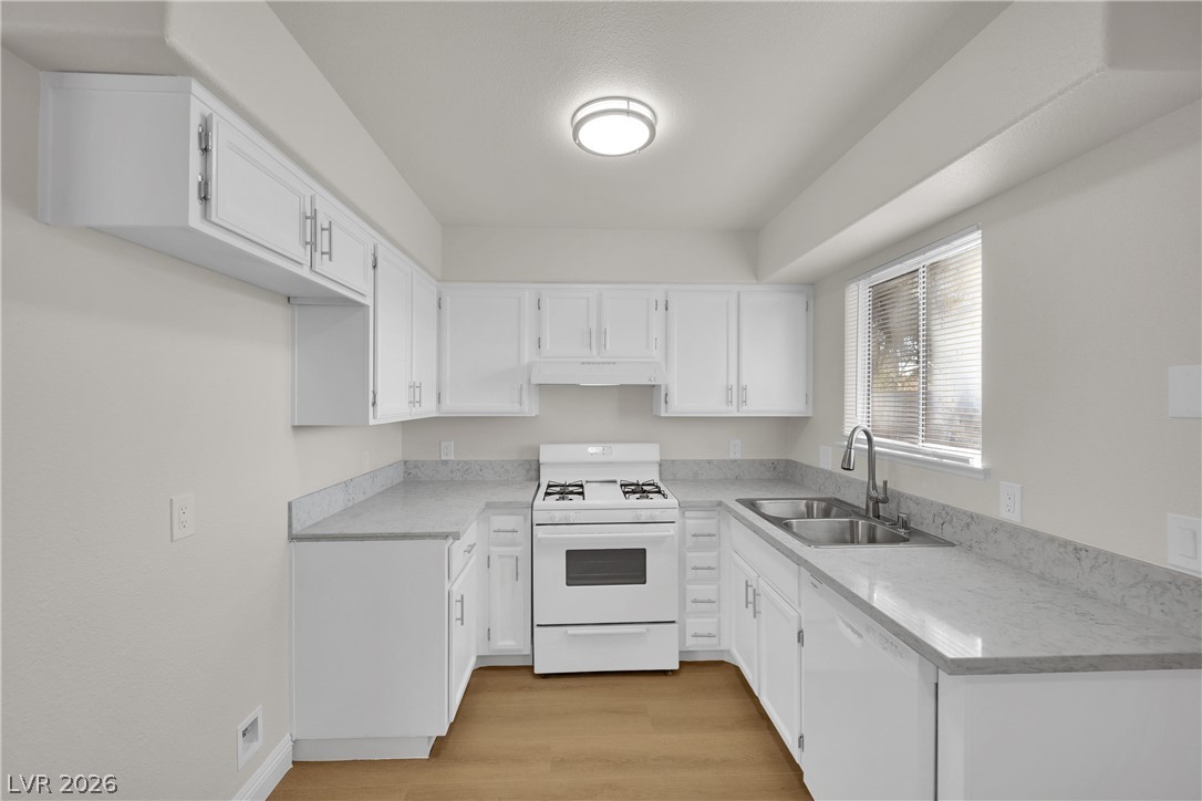 546 Grimsby Avenue Henderson NV 89014