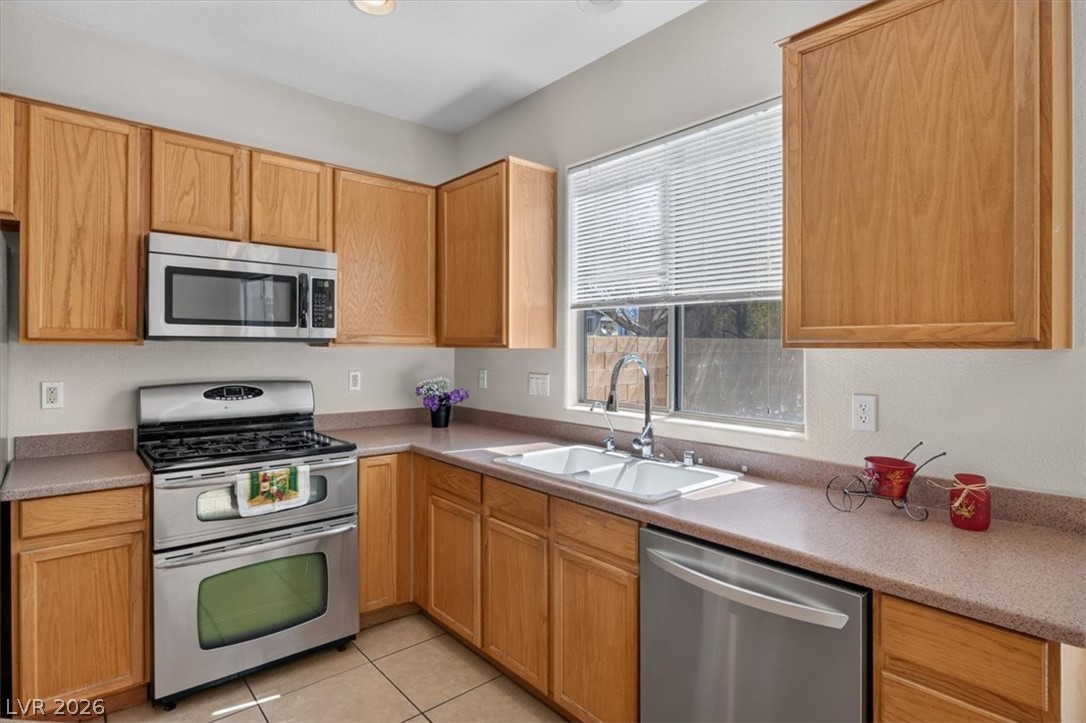 8032 Dancing Springs Street Las Vegas NV 89143