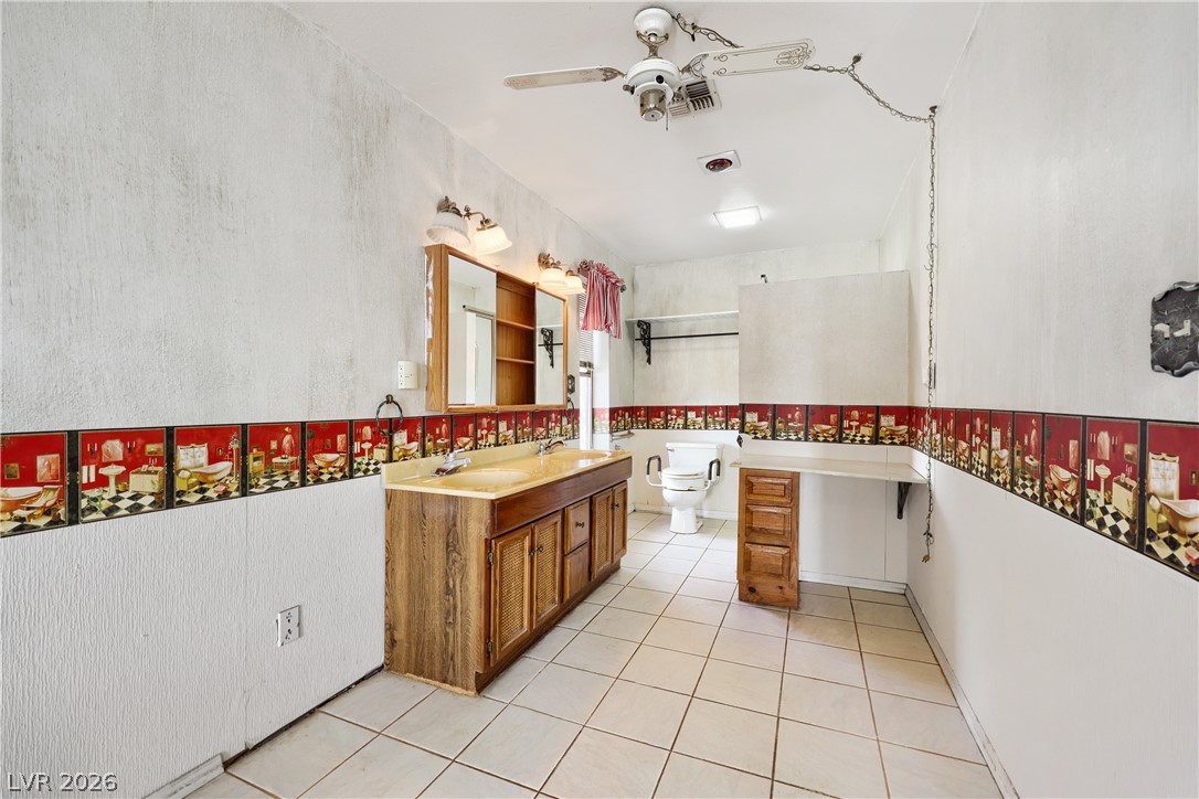 6832 Suncrest Avenue Las Vegas NV 89156