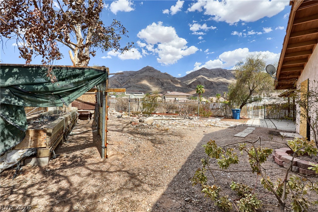 6832 Suncrest Avenue Las Vegas NV 89156