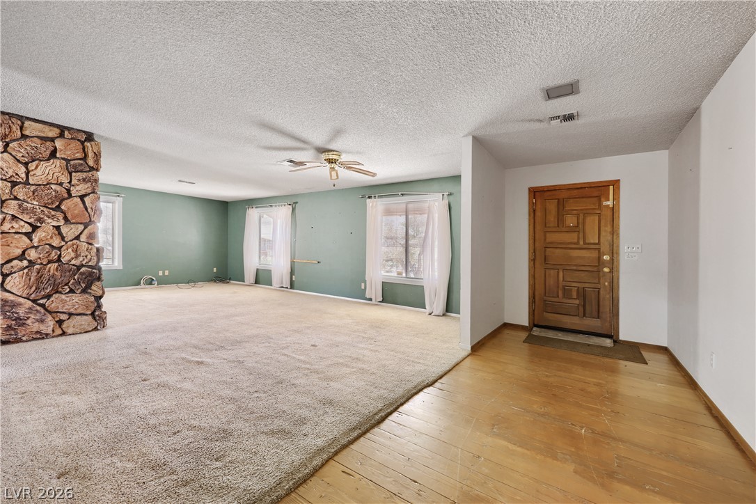 6832 Suncrest Avenue Las Vegas NV 89156