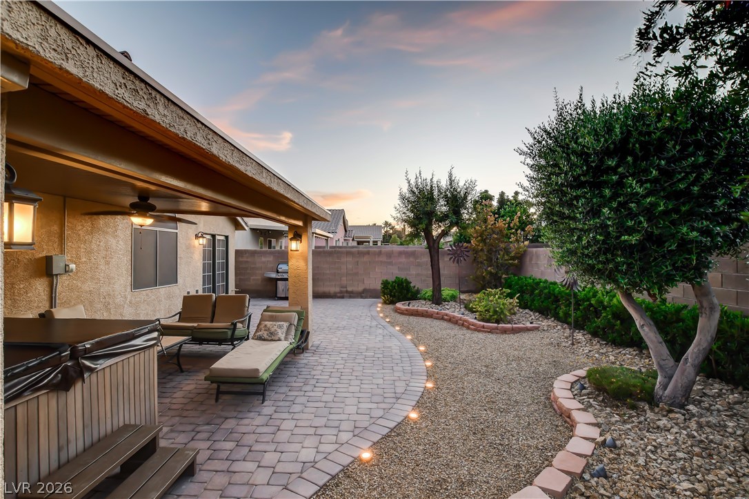 5754 Lewis Falls Avenue Las Vegas NV 89139