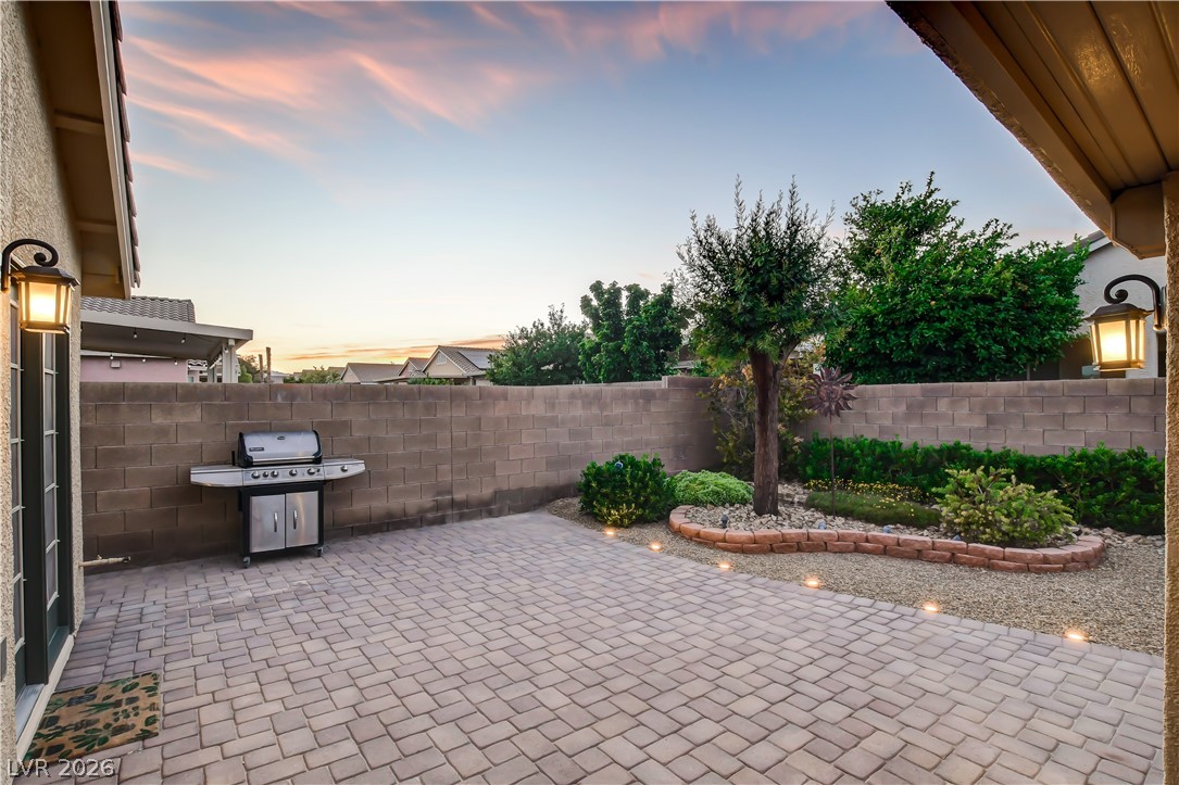 5754 Lewis Falls Avenue Las Vegas NV 89139