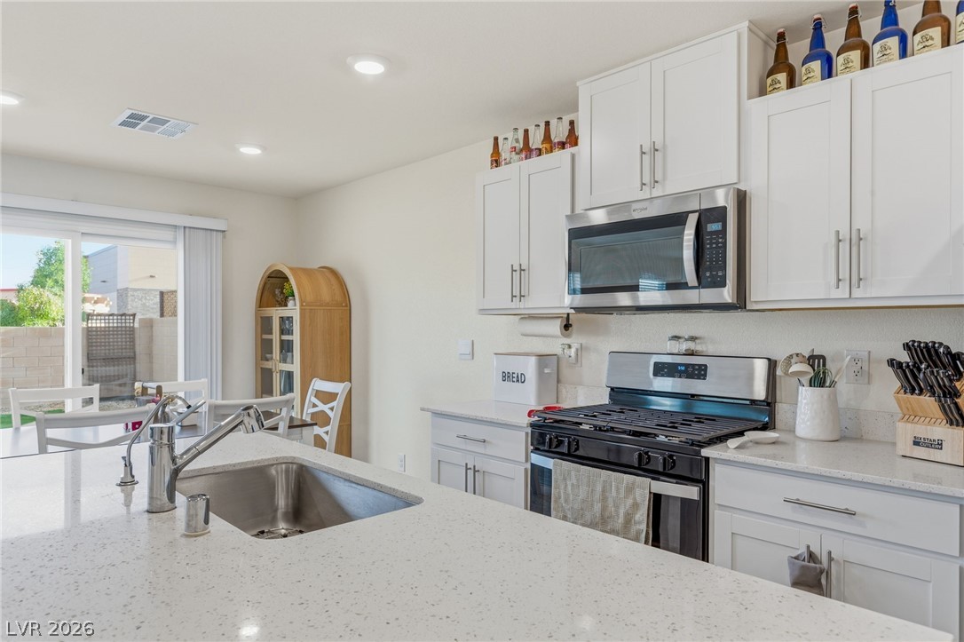 597 Juniper Rock Avenue North Las Vegas NV 89081