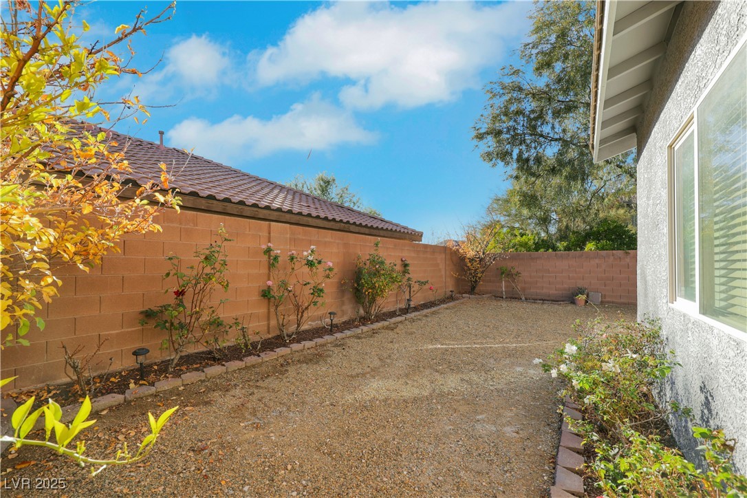 8697 Ancient Creek Avenue Las Vegas NV 89178