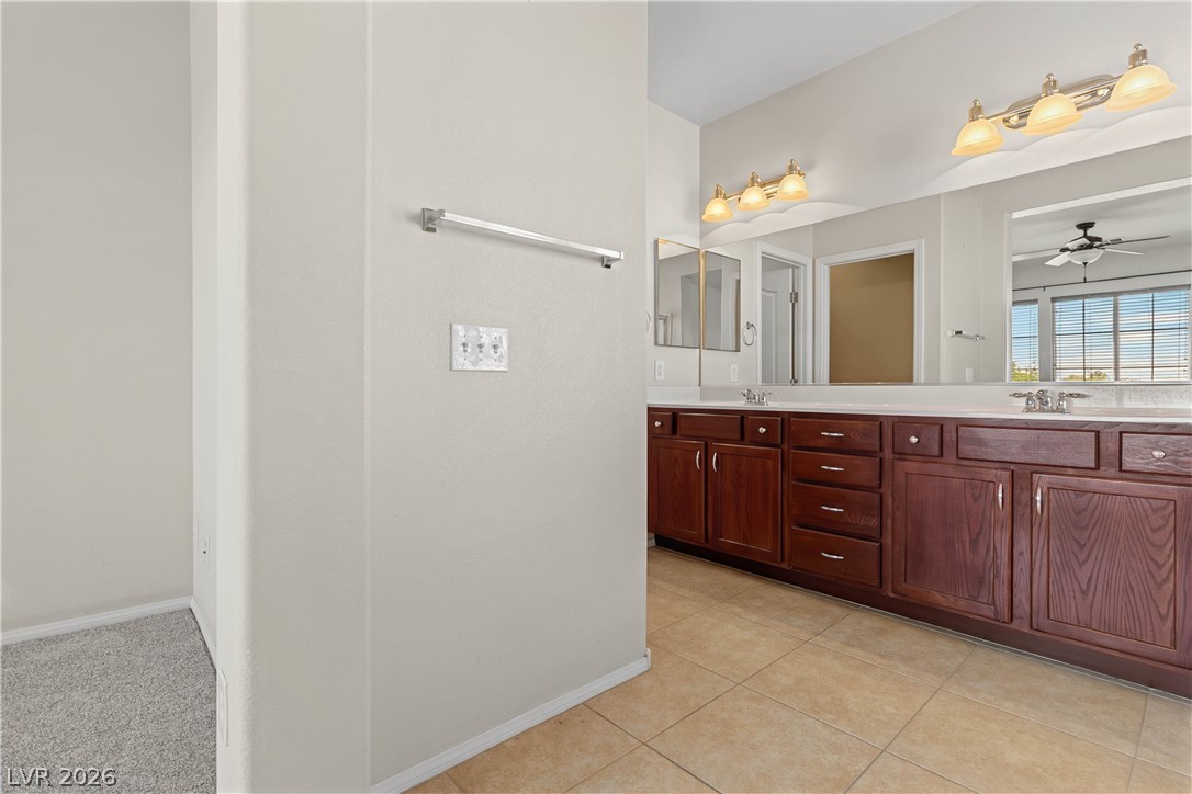 8396 Waylon Avenue Las Vegas NV 89178