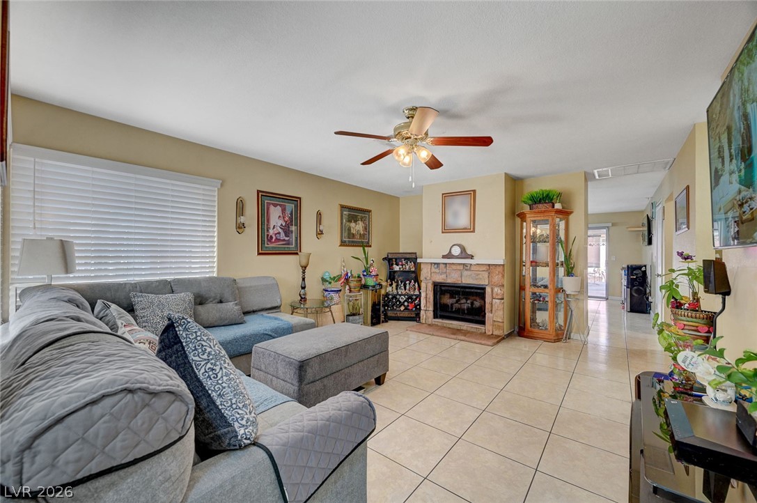 1603 Teardrop Street Las Vegas NV 89142