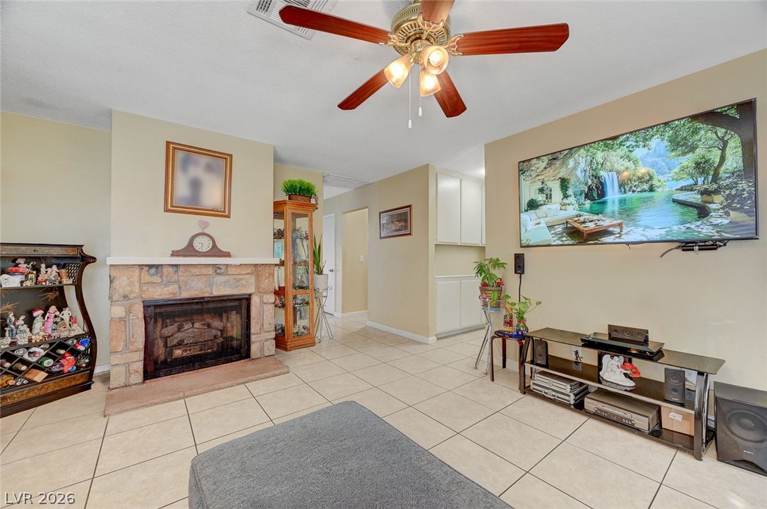 1603 Teardrop Street Las Vegas NV 89142