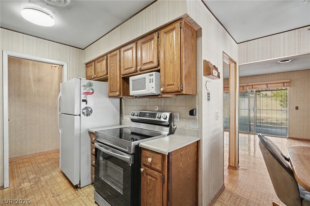 1949 Randa Lane Las Vegas NV 89104
