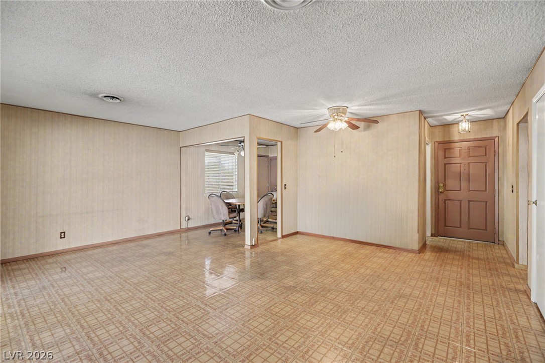 1949 Randa Lane Las Vegas NV 89104