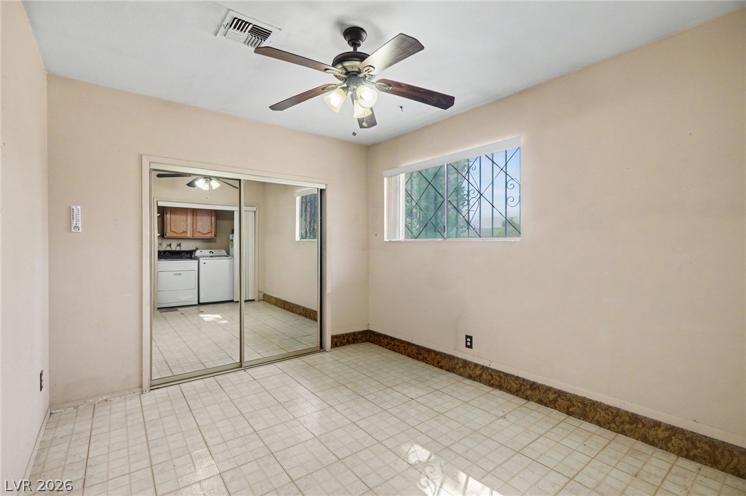 1949 Randa Lane Las Vegas NV 89104