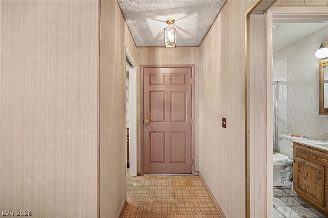 1949 Randa Lane Las Vegas NV 89104