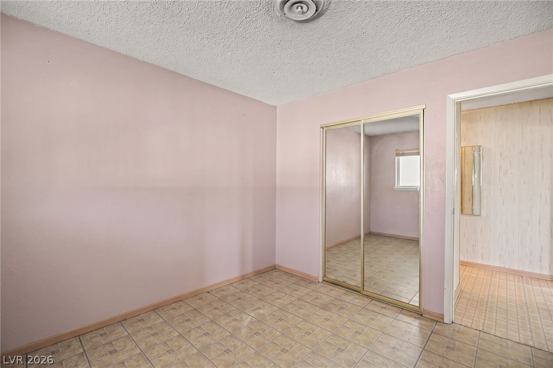 1949 Randa Lane Las Vegas NV 89104