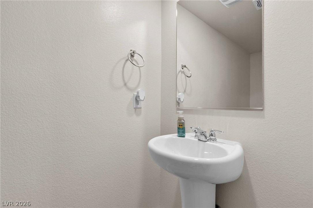 6136 Lily Garden Street North Las Vegas NV 89081