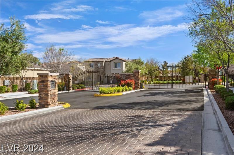 9729 Ponderosa Skye Court Las Vegas NV 89166
