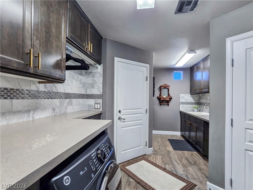8354 Bartholomew Park Court Las Vegas NV 89139
