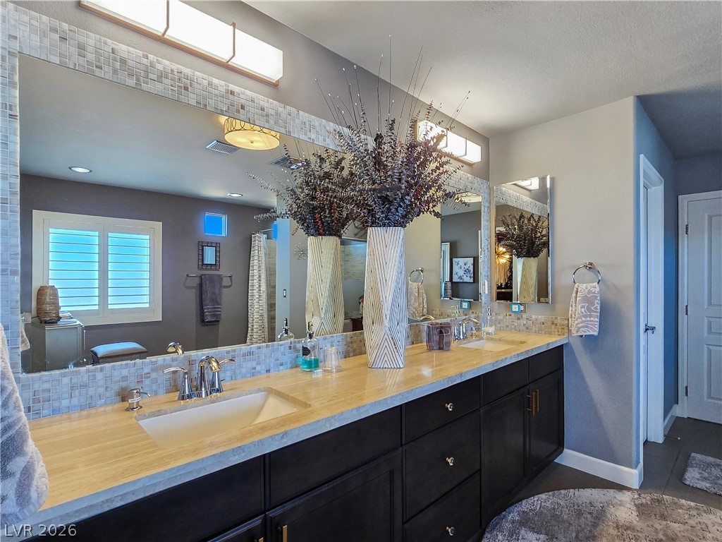 8354 Bartholomew Park Court Las Vegas NV 89139
